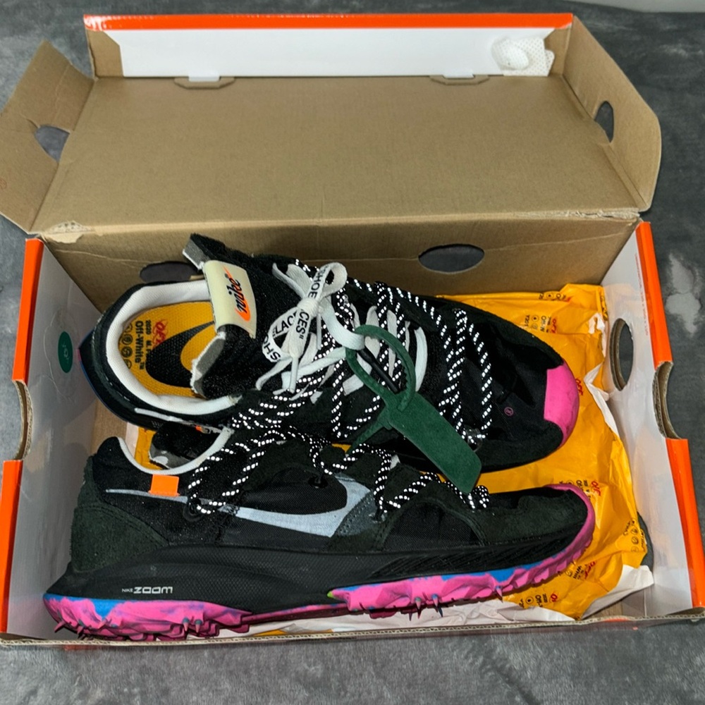 Off-White zoom terra kiger 5